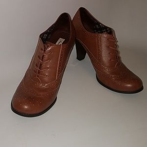 American Eagle Heeled Oxford Booties